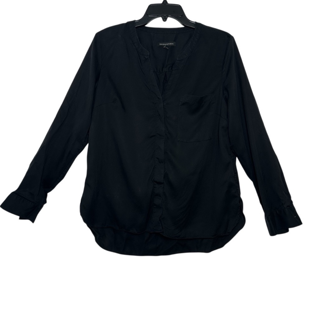 Banana Republic 100% Lyocell Black Button Down Blouse With One Front Pocket